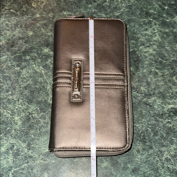 Etienne Aigner DELTA style 2421X Metallic Brown Zip Around Wallet - Picture 15 of 16